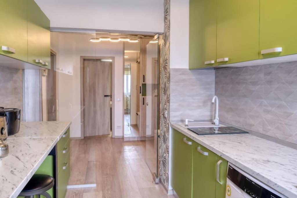 Central Luxury Apartment With City View Brašov Exteriér fotografie